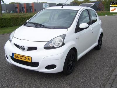 tweedehands Toyota Aygo 1.0-12V Comfort/ Automaat/ navigatie/airco