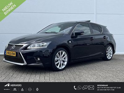 Lexus CT200h