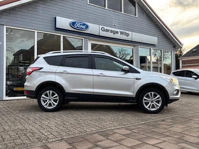 Grijs (metallic) Occasion 2017 Ford Kuga Titanium SUV | € 15.395 (Eerlijke prijs)