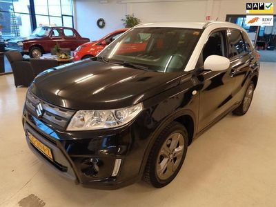 Zwart Occasion 2015 Suzuki Vitara Exclusive SUV | € 15.750 (Iets duurder)