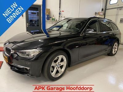 tweedehands BMW 320 320 Touring i High Executive / Pano / leder