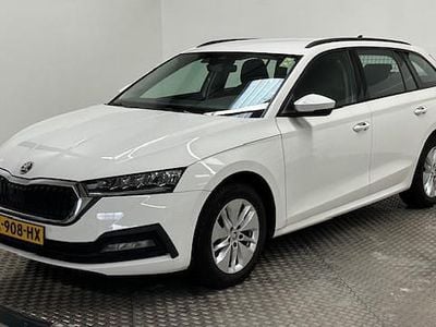 Occasion Skoda Octavia Business Line 2021 Wit Stationwagen