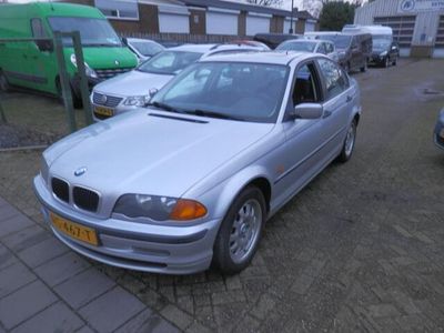 tweedehands BMW 316 3-SERIE i airco geen riem maar keting