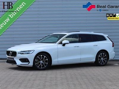 Wit Occasion 2021 Volvo V60 Stationwagen | € 29.840 (Eerlijke prijs)