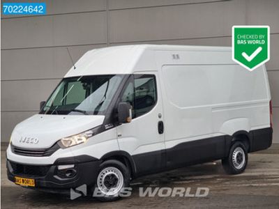 tweedehands Iveco Daily 35S16 160pk Automaat L2H2 Clima Cruise 3.5t Trekhaak 12m3 Airco Trekhaak Cruise control