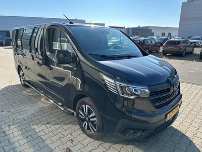 Zwart Occasion 2024 Renault Trafic LIMITED MPV | € 27.950 (Super prijs)