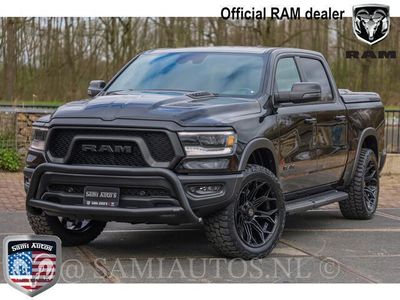 tweedehands Dodge Ram PICKUP 1500 BLACK ON BLACK | 402PK HEMI | VIRTUAL CLUSTER | CREW CAB 5.7 V8 4x4 | GROOT SCHERM | REBEL EDITION | DUBBELE CABINE | DC | 5 PERSOONS | VOORRAAD NR 2069 - 48046183