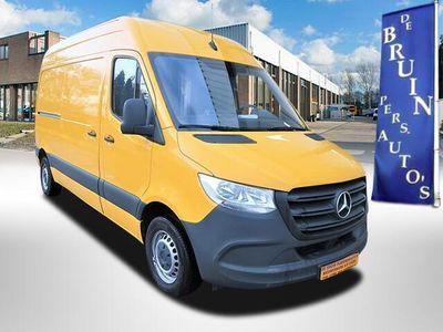 tweedehands Mercedes Sprinter 143 Pk CDI L2/H2 Airco , Camera , Opklapbare legborden