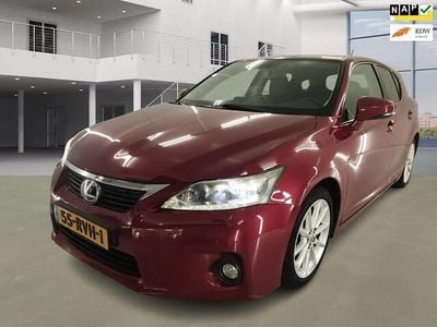 Lexus CT200h