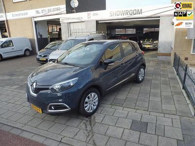 Blauw Gebruikt 2017 Renault Captur Expression SUV | € 12.500 (Eerlijke prijs)