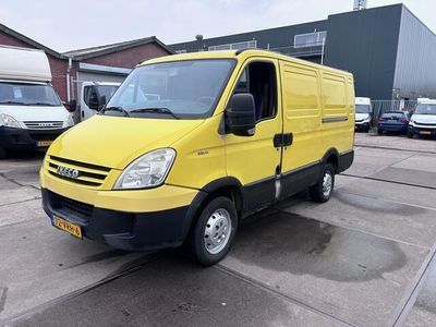 tweedehands Iveco Daily 29L14V Trekhaak 3300 kg!