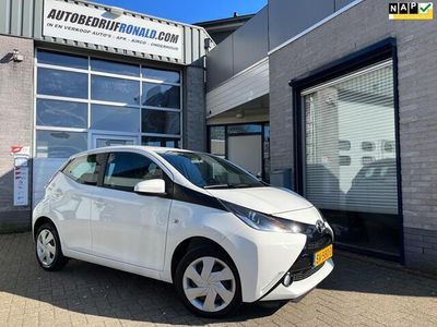 tweedehands Toyota Aygo 1.0 VVT-i x-nav NL.Auto/Navigatie/Elc.Pakket/5Deur