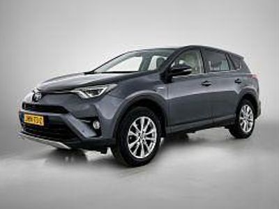 Grijs metallic Occasion 2017 Toyota RAV4 Executive SUV | € 26.945 (Eerlijke prijs)