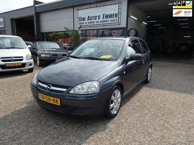 Grijs Gebruikt 2006 Opel Corsa Hatchback | € 1.950 (Iets duurder)