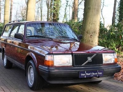 Rood Occasion 1992 Volvo Polar Stationwagen | € 10.950