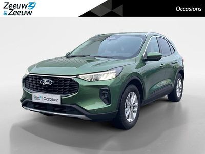 Bursting green (licht groen) Occasion 2025 Ford Kuga Titanium SUV | € 38.445 (Eerlijke prijs)