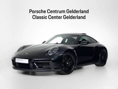 Porsche 911 Carrera 4 GTS