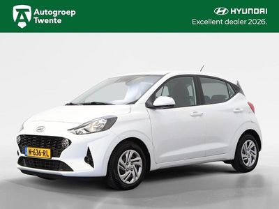Atlas white Occasion 2022 Hyundai i10 Comfort Hatchback | € 15.450 (Eerlijke prijs)