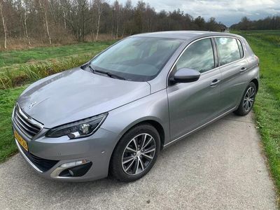 tweedehands Peugeot 308 1.2 e-THP Allure