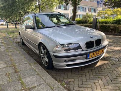 BMW 325