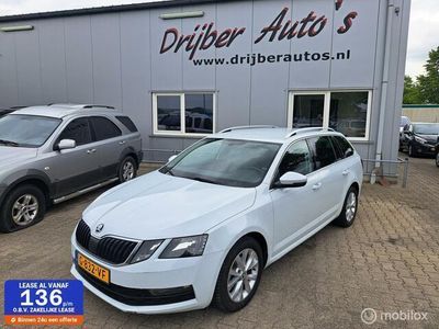 Wit Occasion 2019 Skoda Octavia Clever Stationwagen | € 7.950
