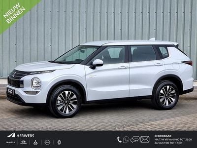 Wit Nieuw 2025 Mitsubishi Outlander SUV | € 47.990 (Eerlijke prijs)