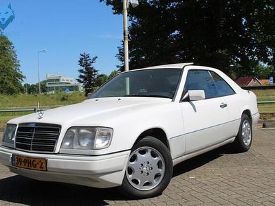 Wit Occasion 1994 Mercedes E220 Elegance Coupé | € 14.100