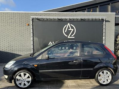 Zwart Gebruikt 2004 Ford Fiesta Futura Hatchback | € 1.999 (Eerlijke prijs)