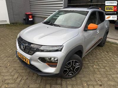 Grijs Occasion 2022 Dacia Spring Expression Hatchback | € 9.950 (Goede deal)