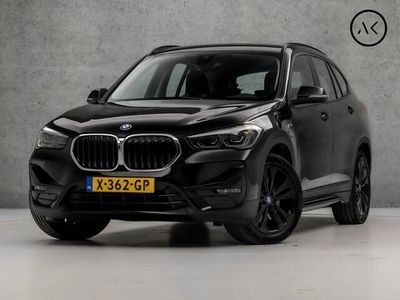 tweedehands BMW X1 xDrive25e Sportline Black Edition 221Pk Automaat (GROOT NAVI, DIGITALE COCKPIT, DEALER ONDERHOUDEN, SFEERVERLICHTING, STOELVERWARMING, ELEK ACHTERKLEP, SPORTSTOELEN, LEDER, PARKEERSENSOREN, LED, NIEUWSTAAT)