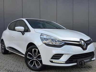 Wit Occasion 2016 Renault Clio IV Hatchback | € 8.485 (Eerlijke prijs)