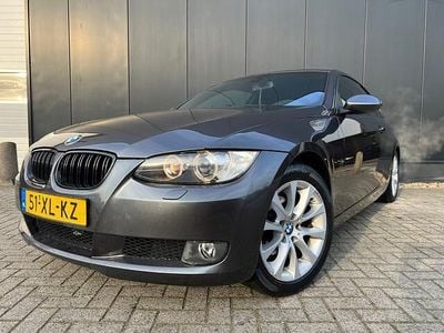Grijs (metallic) Occasion 2007 BMW 320 Coupé | € 4.995 (Goede deal)