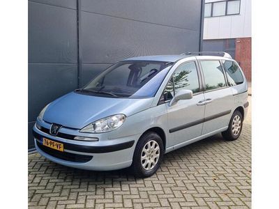 Peugeot 807