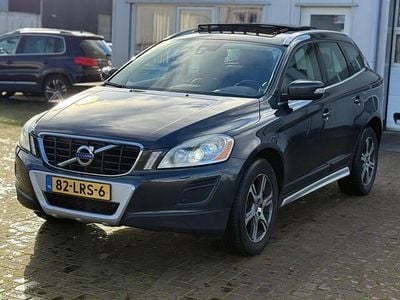 Grijs (metallic) Gebruikt 2010 Volvo XC60 Summum SUV | € 6.900 (Eerlijke prijs)