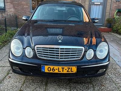 Mercedes E200