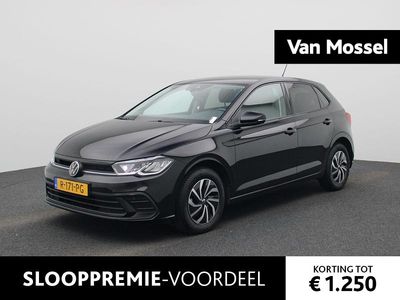 Zwart Gebruikt 2022 VW Polo Life Hatchback | € 16.900 (Eerlijke prijs)