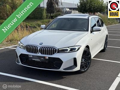 Wit Gebruikt 2023 BMW 320 Comfort Edition Stationwagen | € 37.945 (Iets duurder)