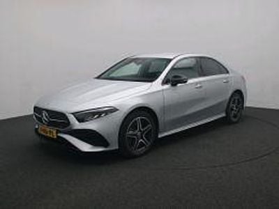 Hightechzilver metaalkleur (licht grijs metallic) Occasion 2024 Mercedes 250 AMG Sedan | € 35.945 (Super prijs)