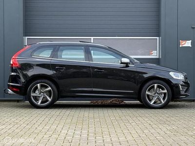Zwart (metallic) Gebruikt 2014 Volvo XC60 R-Design SUV | € 18.950 (Duur)