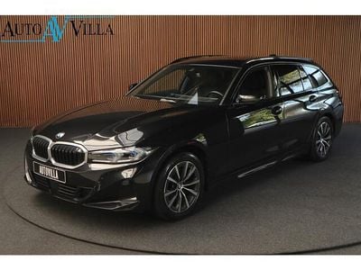 Zwart Gebruikt 2023 BMW 320 Shadowline Stationwagen | € 37.750 (Eerlijke prijs)