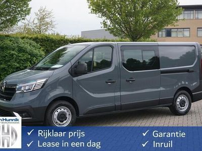 Grijs Occasion 2024 Renault Trafic MPV | € 35.850 (Goede deal)