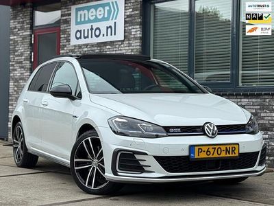Wit Gebruikt 2018 VW Golf VII GTE Hatchback | € 19.945 (Iets duurder)