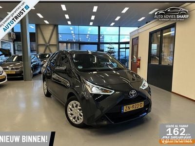 Grijs Occasion 2019 Toyota Aygo Hatchback | € 9.250 (Eerlijke prijs)
