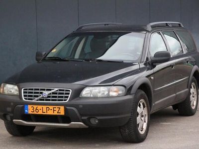 tweedehands Volvo XC70 2.5 T Comfort Line Parkeersensor/Half-Leer/Trekhaak