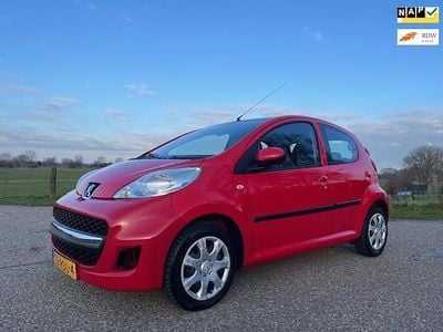 Occasion Peugeot 107 68 PK (50 kW) 2011 Rood Hatchback