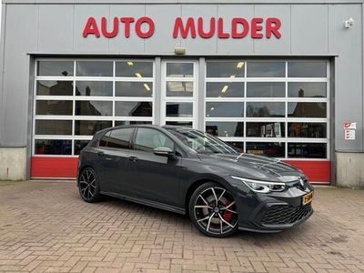 tweedehands VW Golf VIII 1.4 eHybrid GTE / 19 R-VELGEN / DEALER ONDERHOUDEN! / RIJKLAAR!