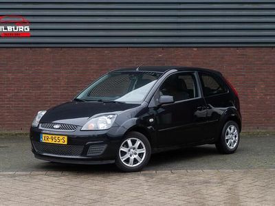 Zwart (metallic) Gebruikt 2007 Ford Fiesta Cool & Sound Edition Hatchback | € 1.750 (Eerlijke prijs)