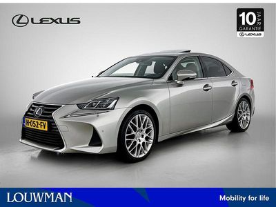 Occasion Lexus IS300h Business Edition 223 PK (164 kW) 2020 Grijs Sedan