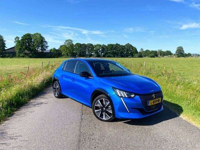 Peugeot e-208