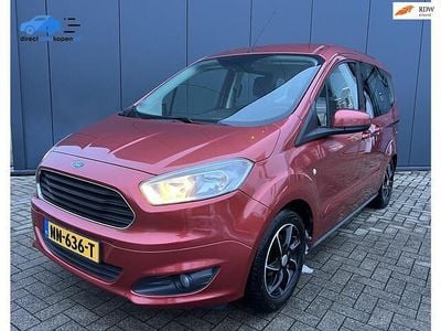 Rood Occasion 2014 Ford Tourneo Courier Titanium MPV | € 7.745 (Eerlijke prijs)